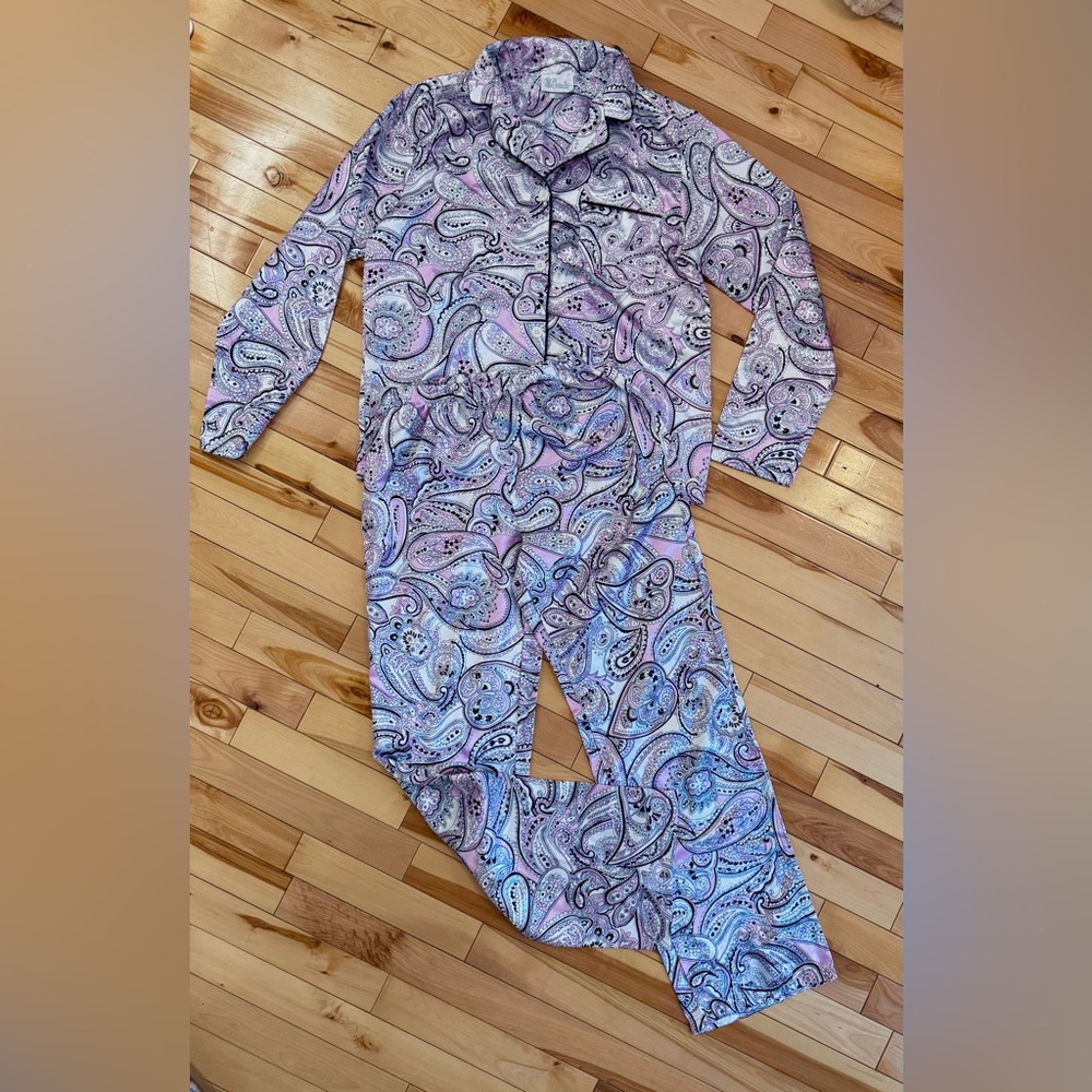 Vintage Character Satin Pajama Set Pink And Black Paisley Small